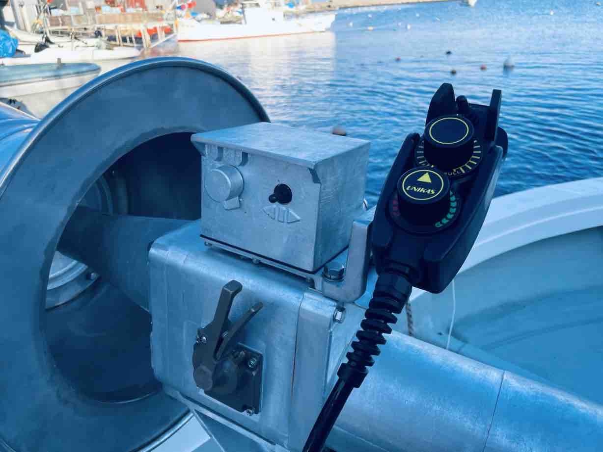 管制器ホルダブラケットはいかがですか